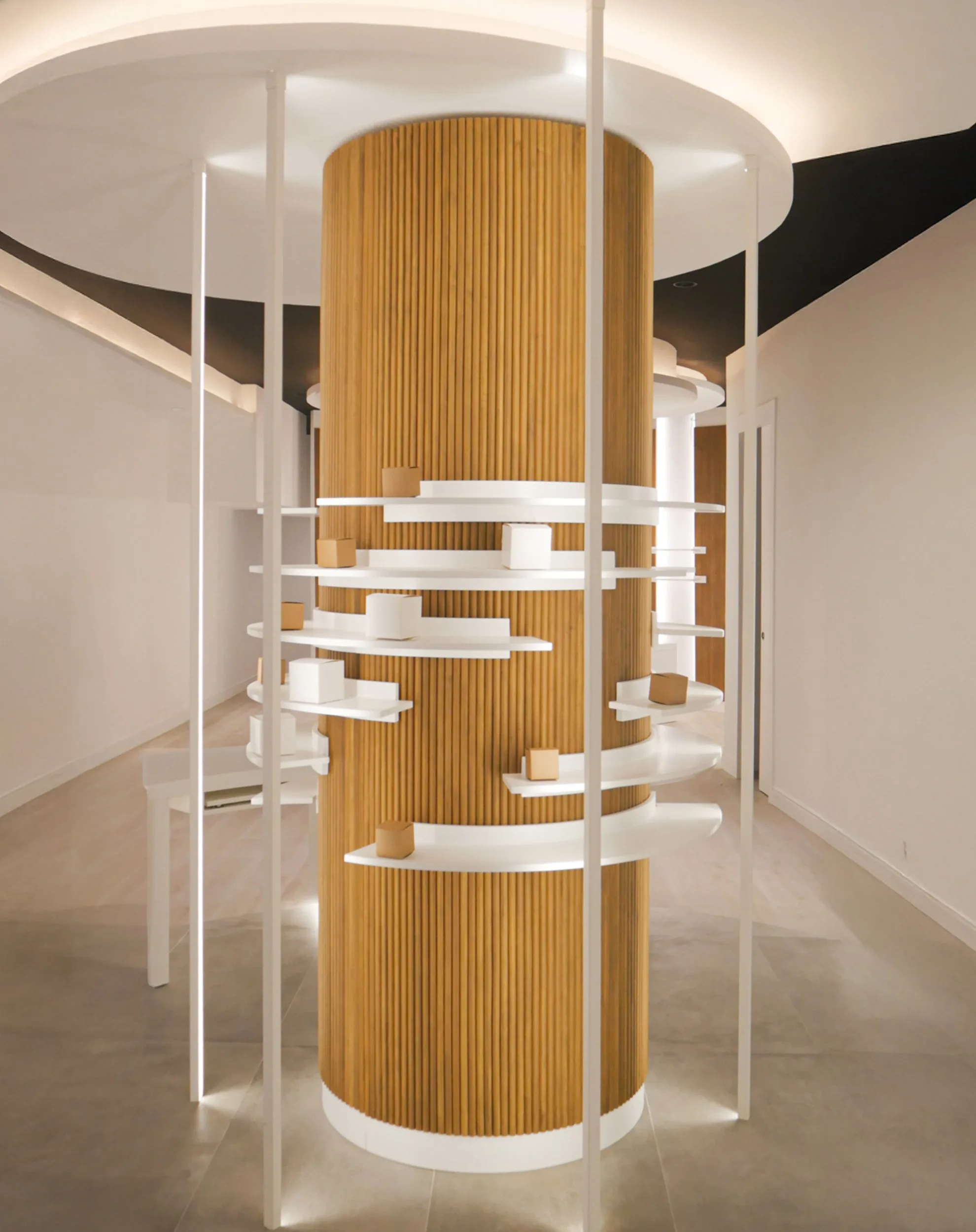Expositor Totem - 6